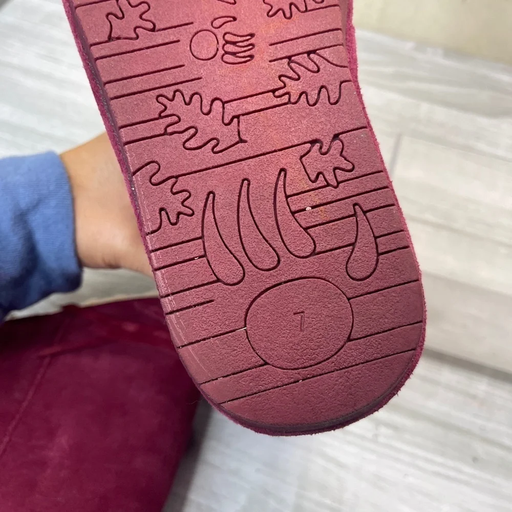 Bearpaw Arya Burgundy Maroon Suede Wool Blend Lining Fringe Winter Boots Size 7